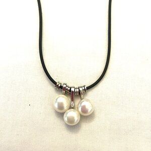 Handmade 18" Choker Necklace w/Extension 3 Imitation Pearls Black Vinyl Rope